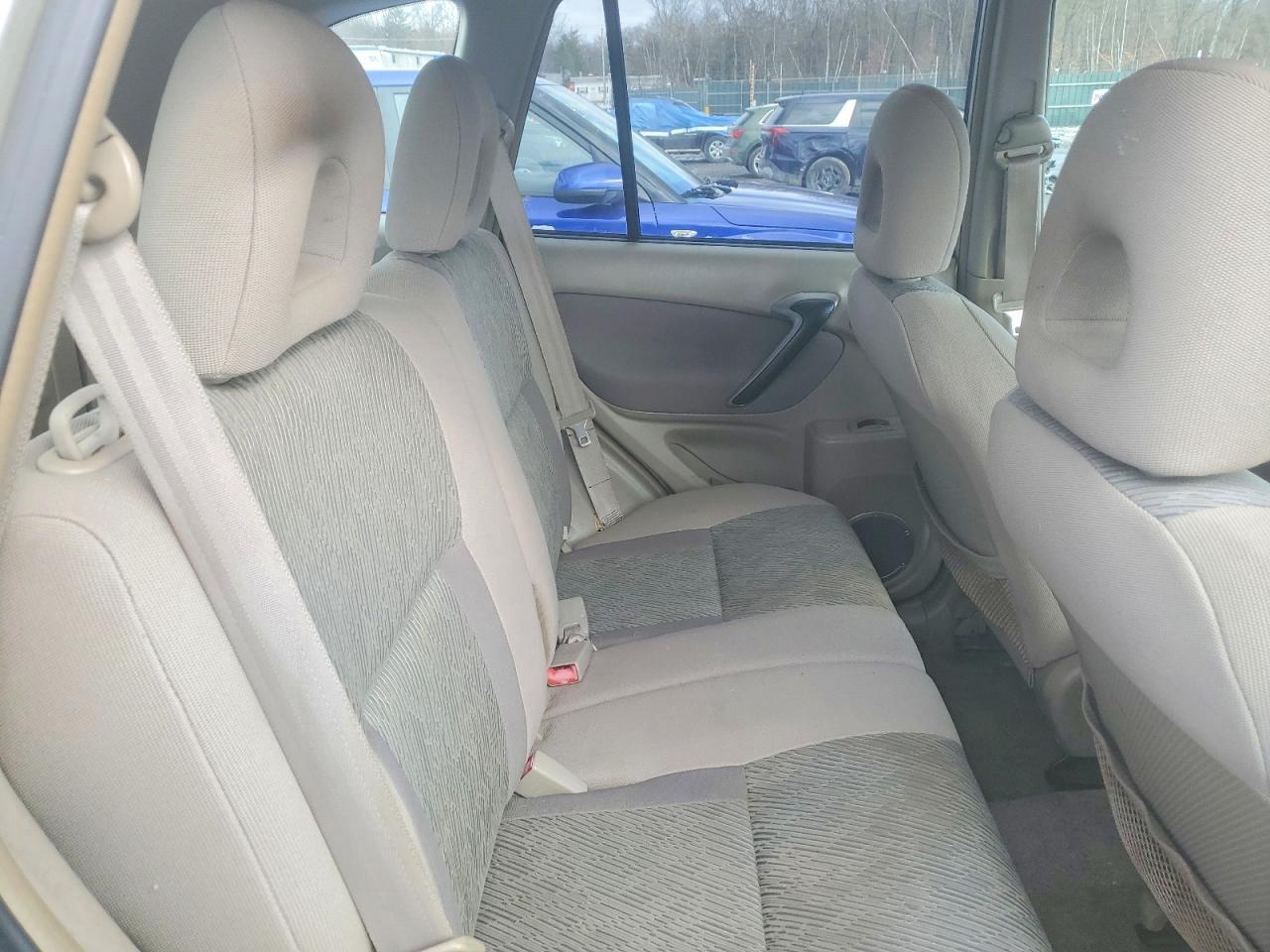 2002 Toyota Rav4 Base