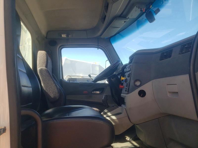 2018 Peterbilt 579 Semi Truck