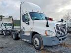 2016 Freightliner Cascadia 125 Semi Truck