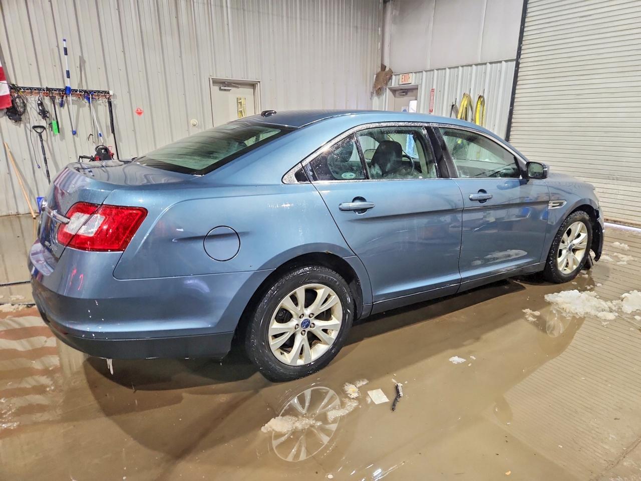 2010 Ford Taurus sel