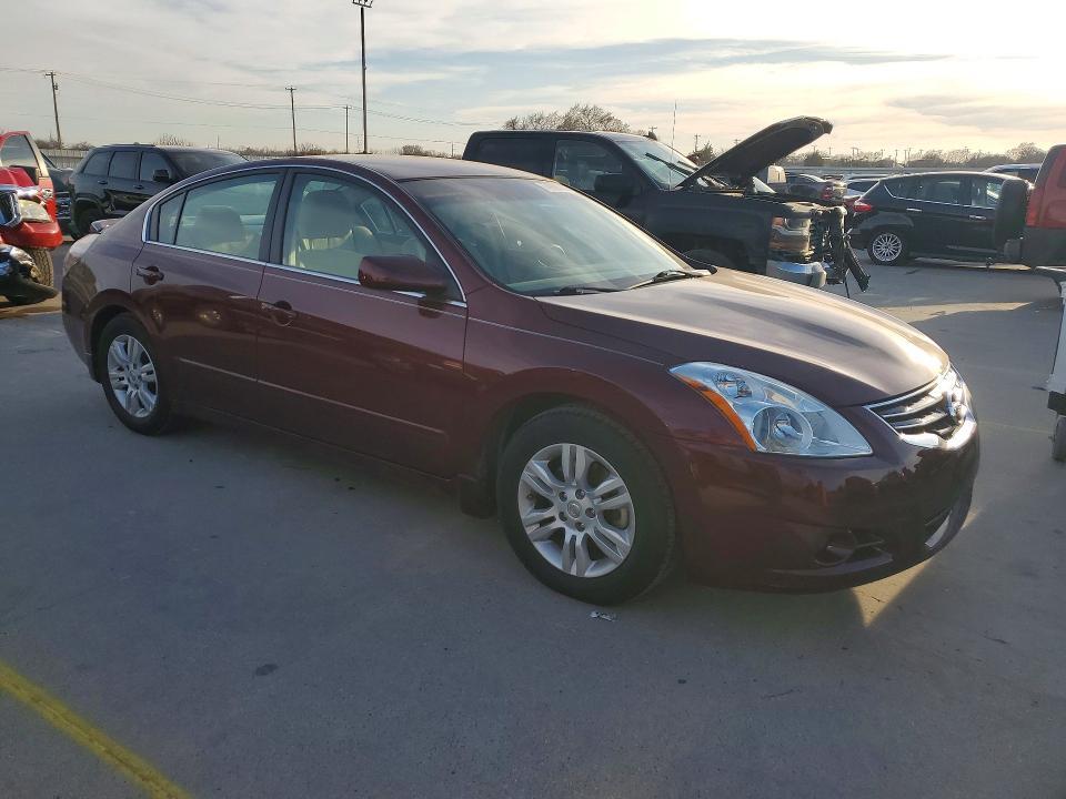 2011 Nissan Altima Base