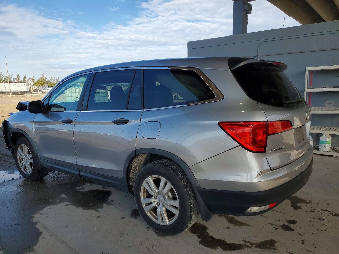 2017 Honda Pilot lx
