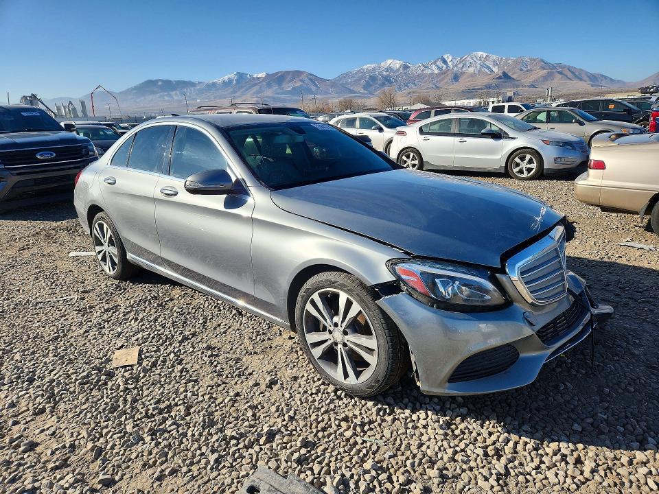 2015 Mercedes-Benz C300