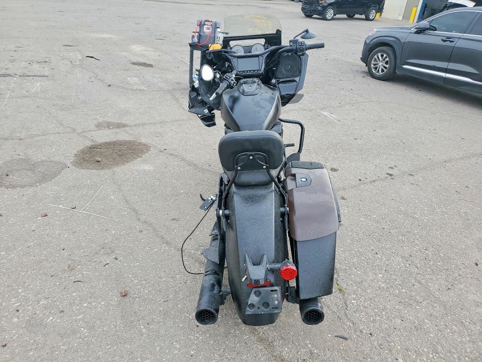 2023 Indian Motorcycle Co. Challenger Dark Horse