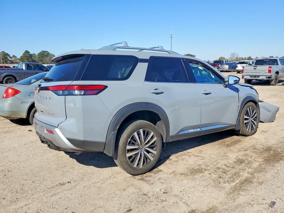 2024 Nissan Pathfinder Platinum