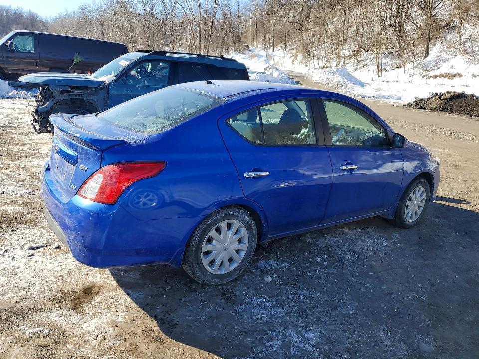 2015 Nissan Versa s