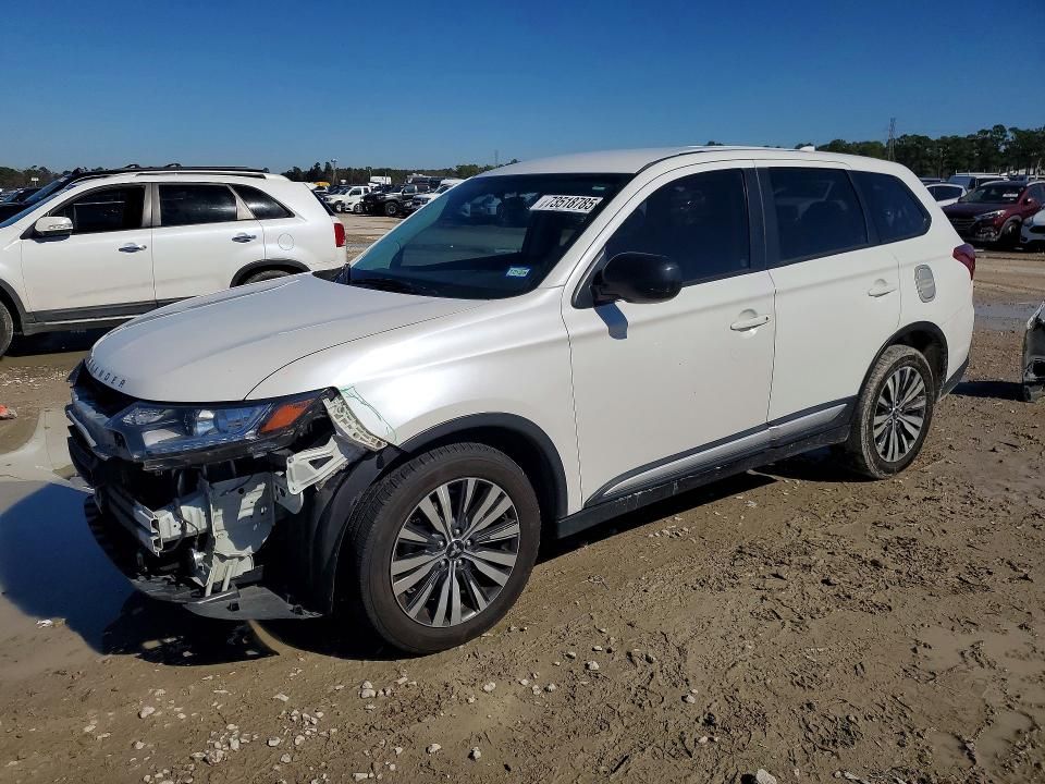 2019 Mitsubishi Outlander es