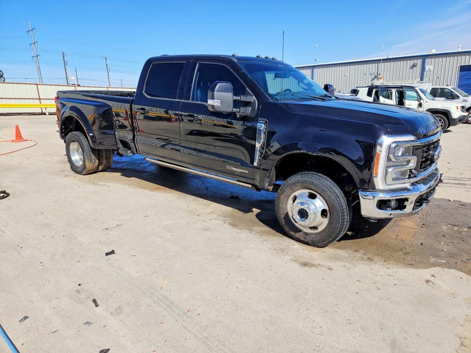 2023 Ford Super Duty F-350 W/D