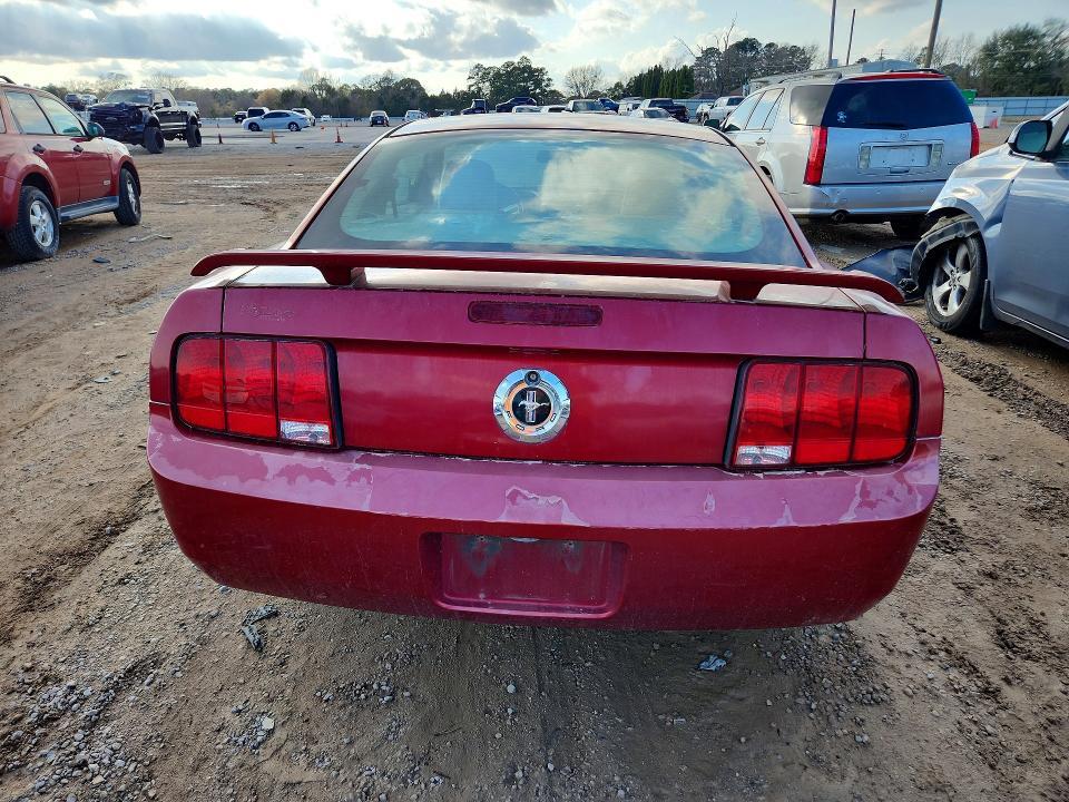 2005 Ford Mustang