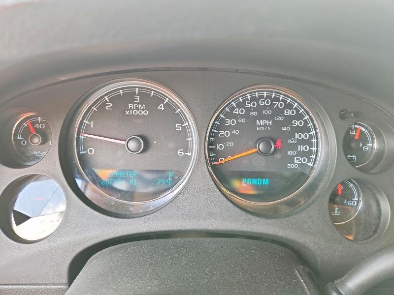 2011 Chevrolet Avalanche ls