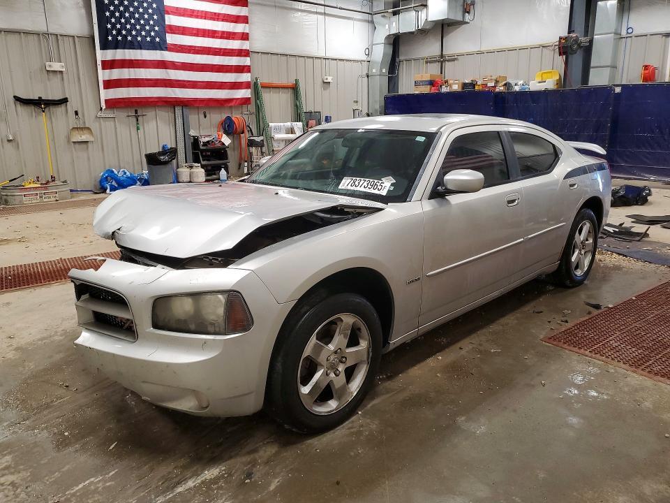 2010 Dodge Charger r
