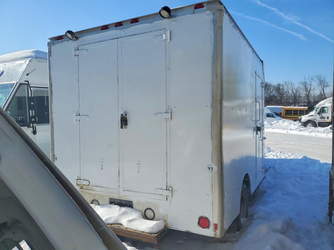 2013 Ford E350 Delivery Truck