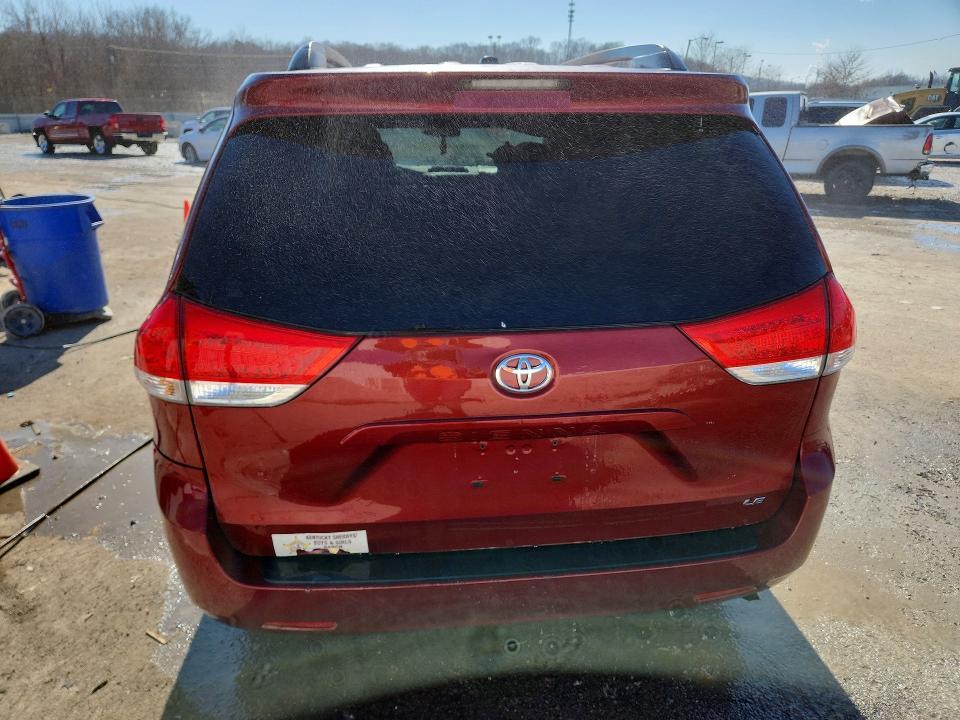 2011 Toyota Sienna
