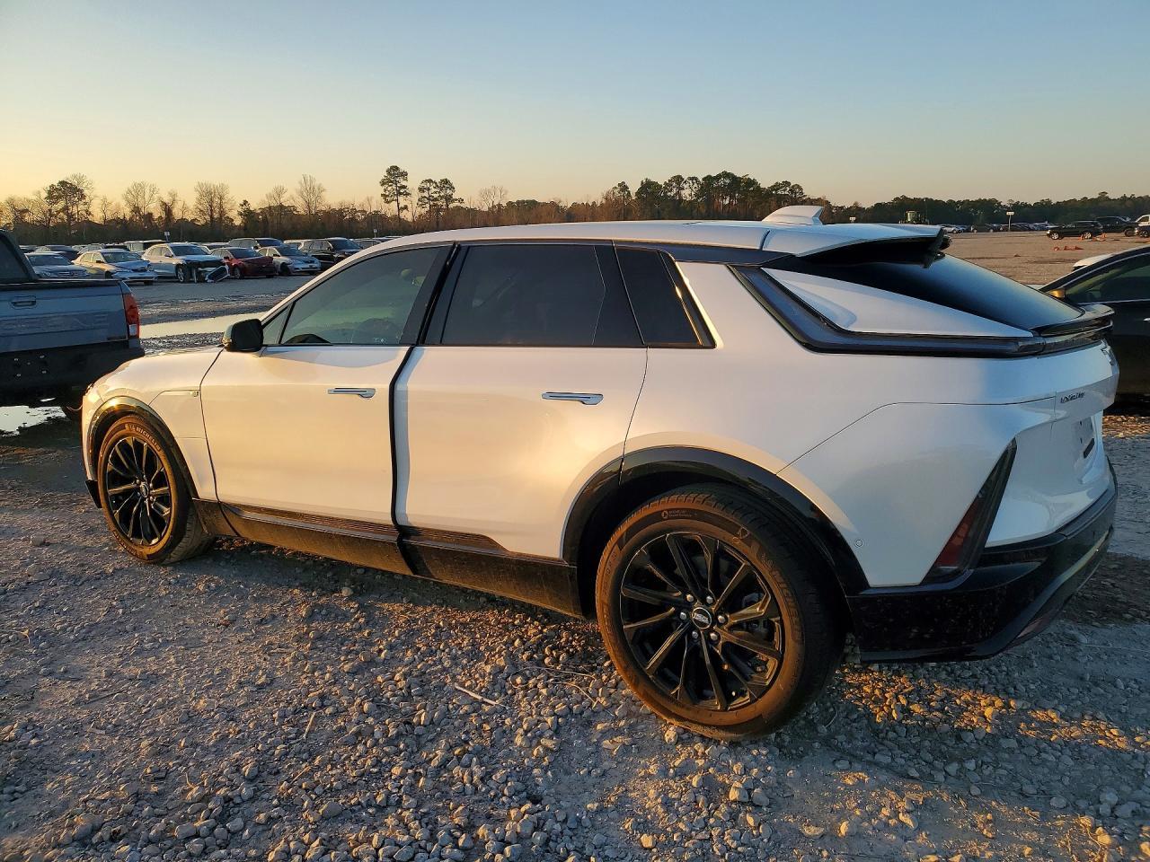 2024 Cadillac Lyriq Sport