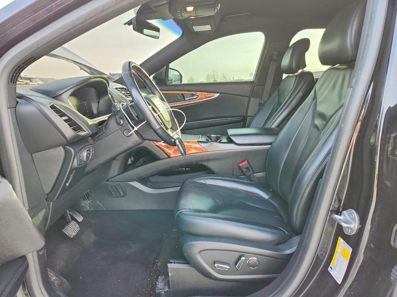 2019 Lincoln Nautilus Select