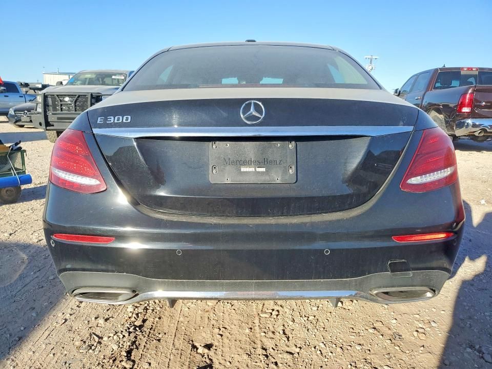 2017 Mercedes-Benz E 300