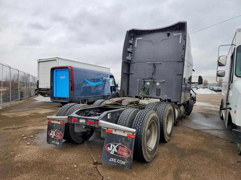 2023 Peterbilt 579