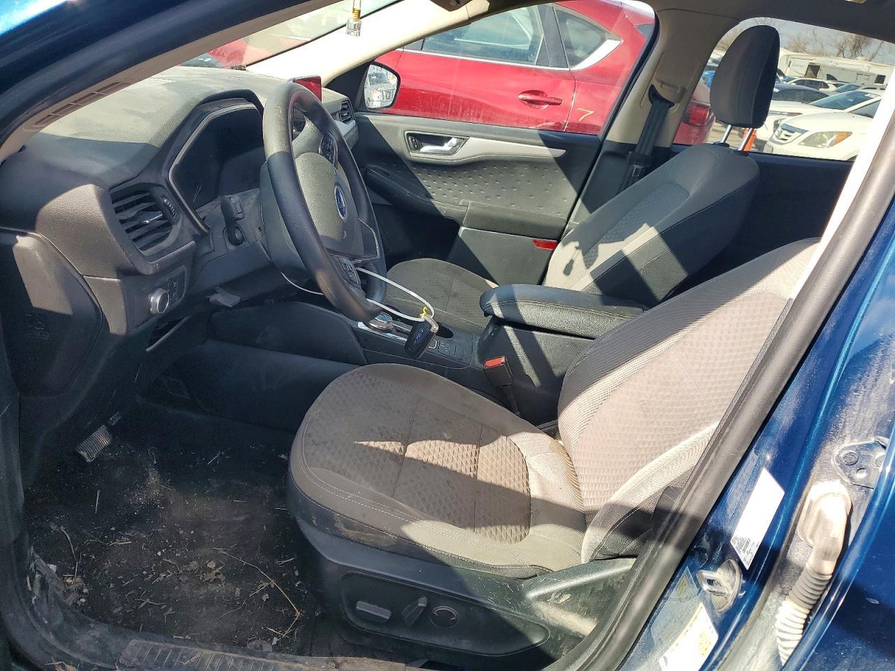 2020 Ford Escape se