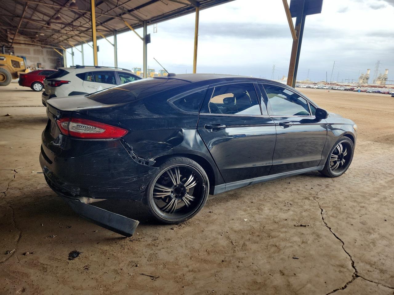 2013 Ford Fusion s