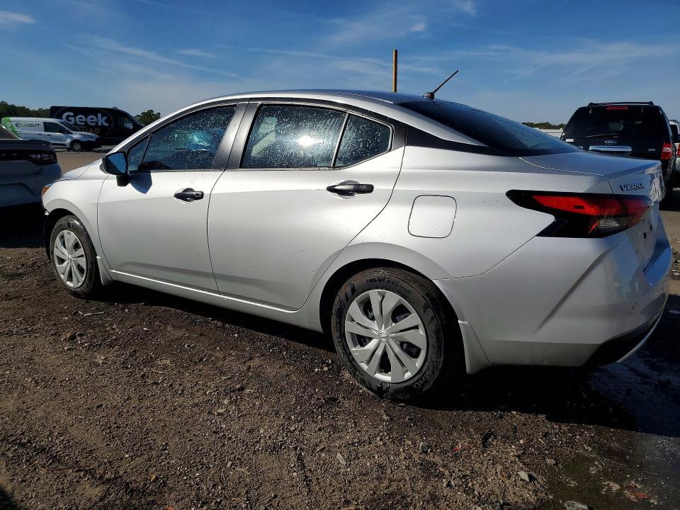 2025 Nissan Versa s