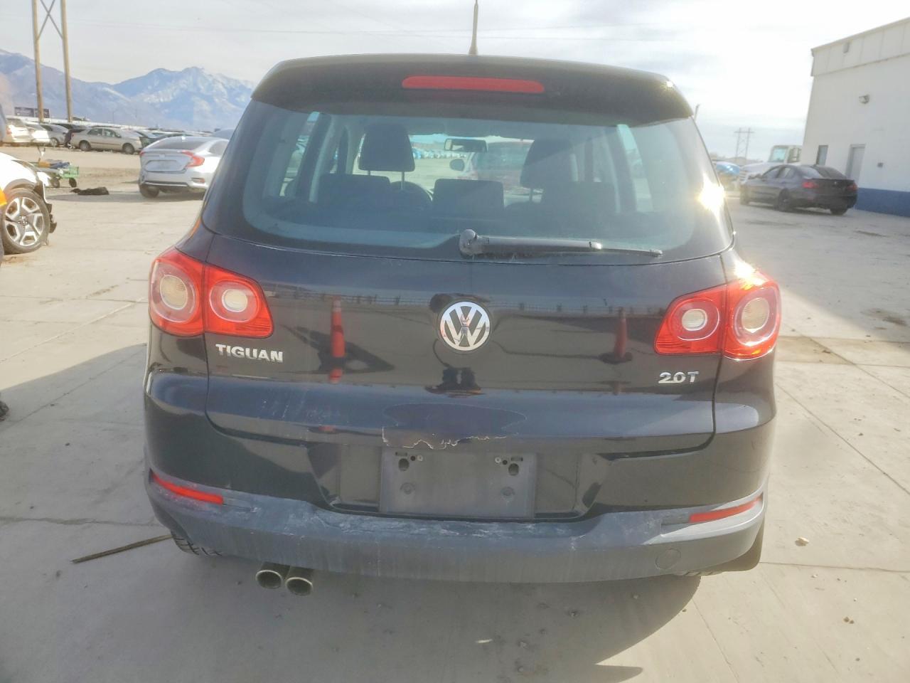 2011 Volkswagen Tiguan s