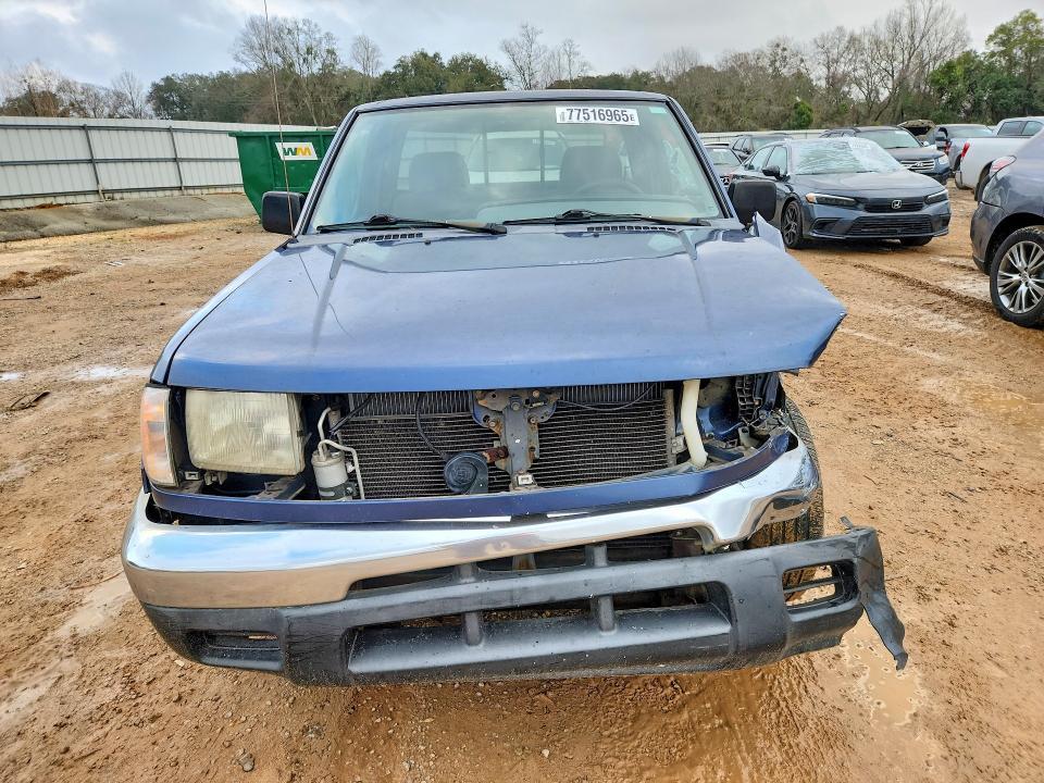 2000 Nissan Frontier King cab xe