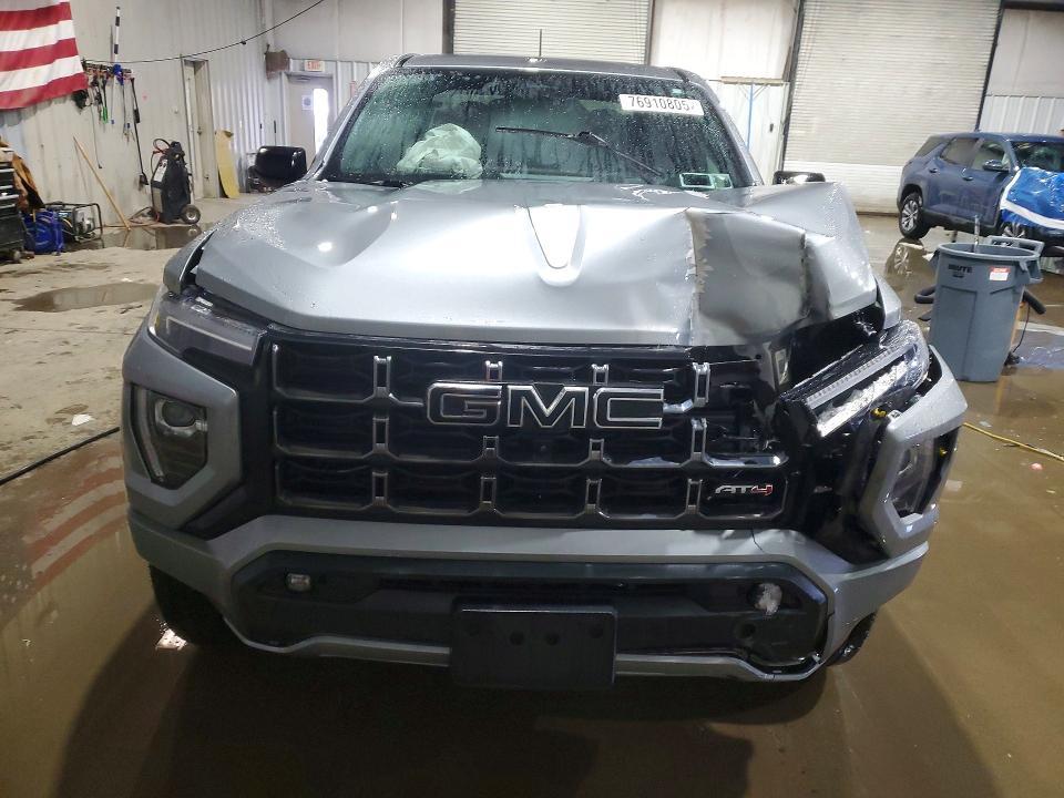 2023 GMC Canyon AT4