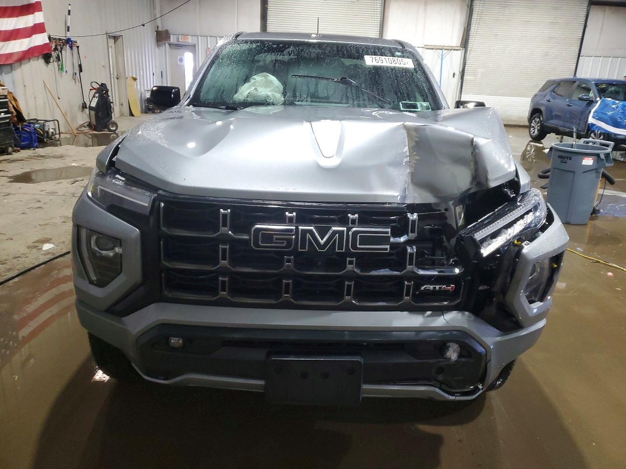 2023 GMC Canyon AT4