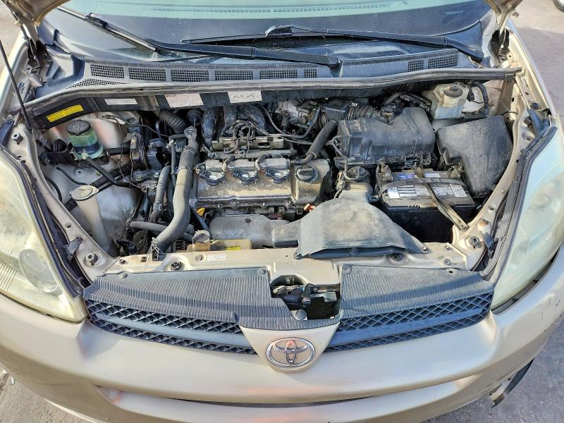 2005 Toyota Sienna xle