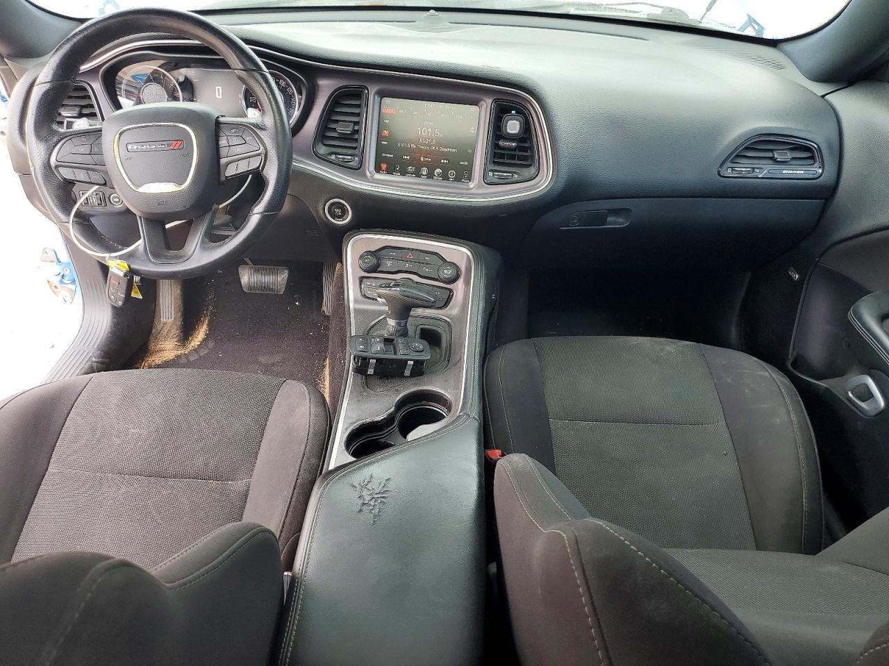 2015 Dodge Challenger sxt
