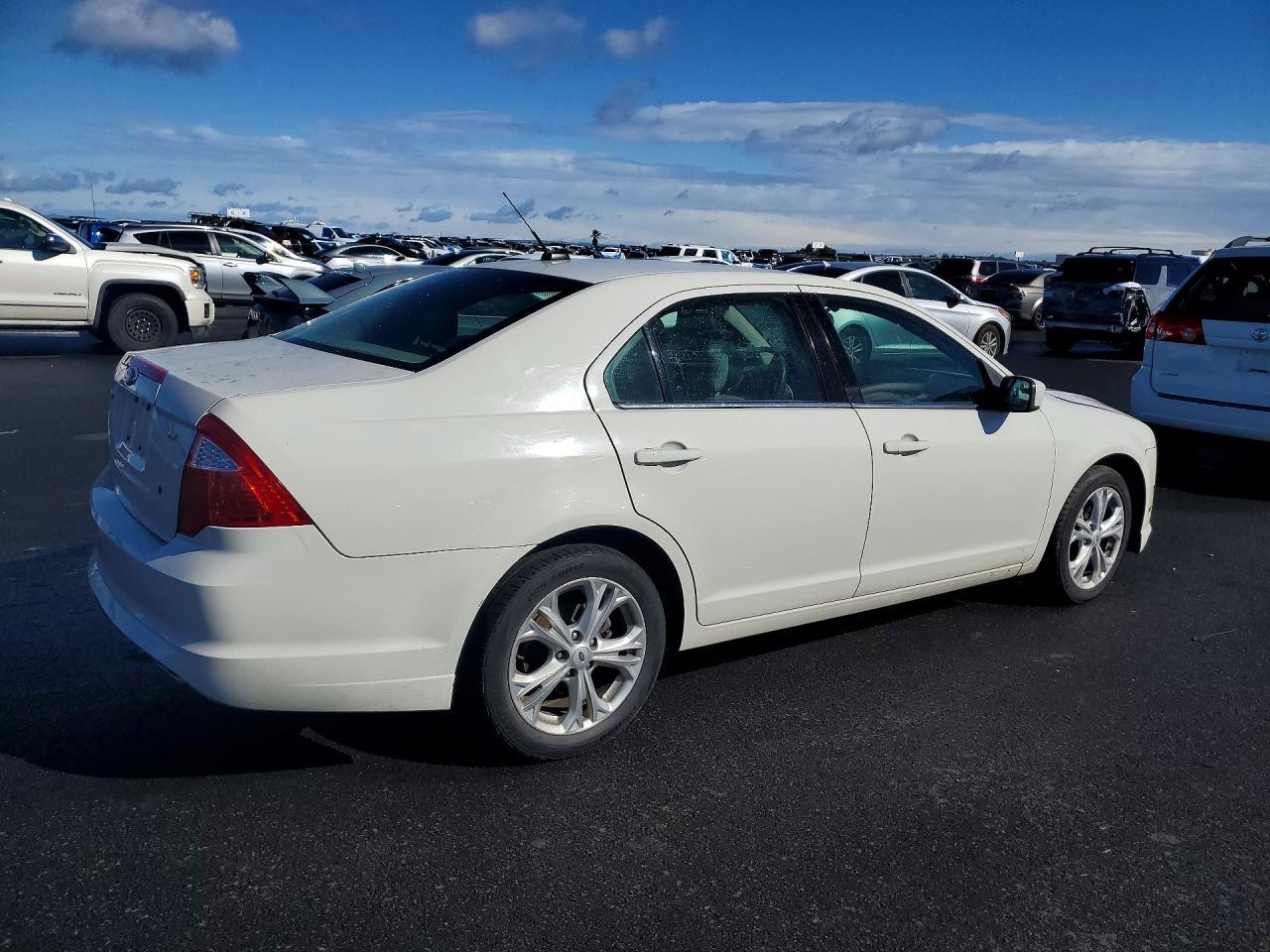 2012 Ford Fusion se