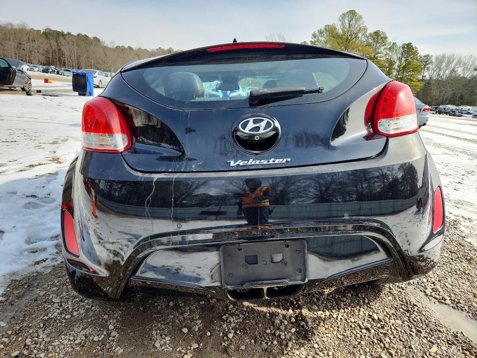 2013 Hyundai Veloster Base