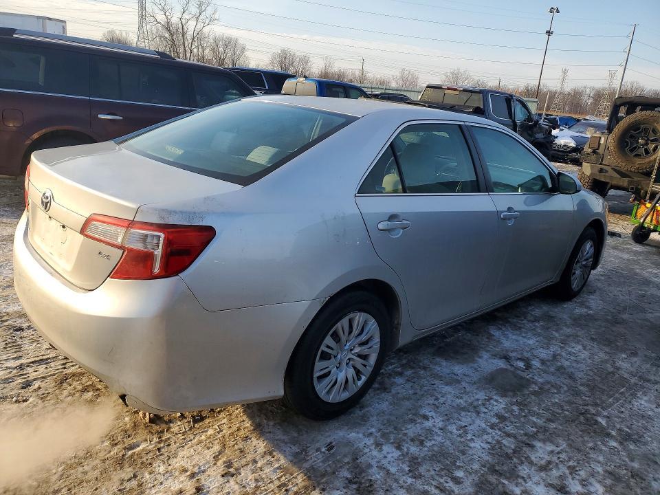 2013 Toyota Camry l