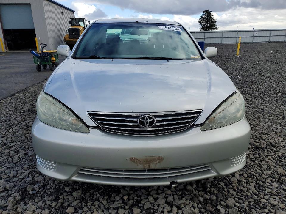 2006 Toyota Camry le