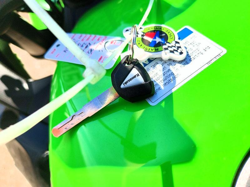 2025 Kawasaki ZX400 S