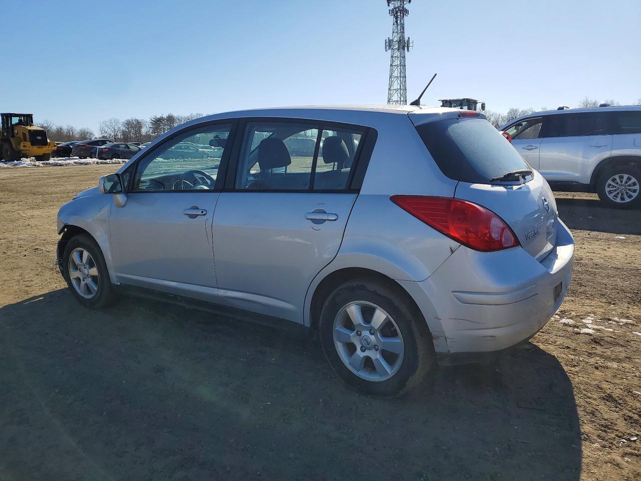2012 Nissan Versa s