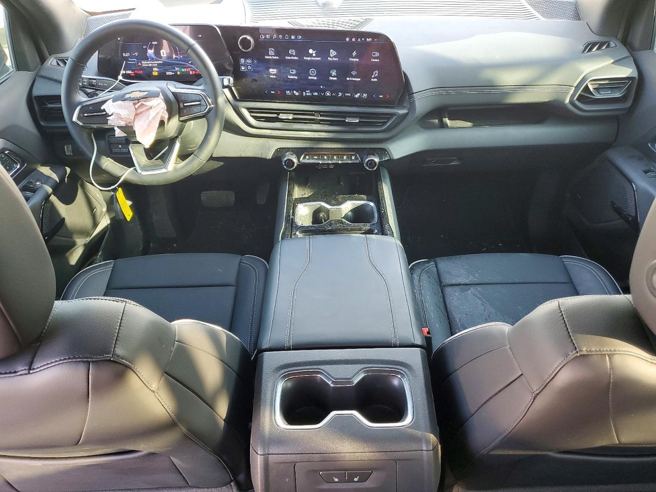 2025 Chevrolet Silverado lt