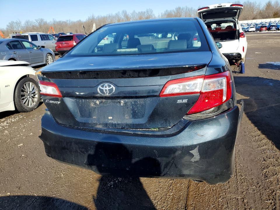 2013 Toyota Camry se