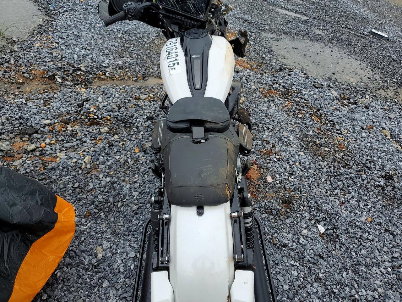 2025 Harley-Davidson Flhx
