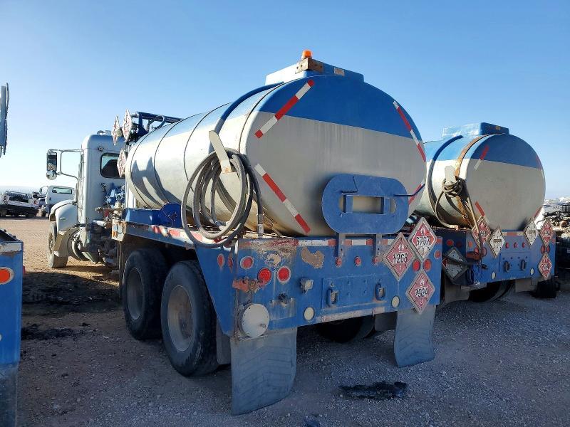 2015 Peterbilt 348 Fuel Truck