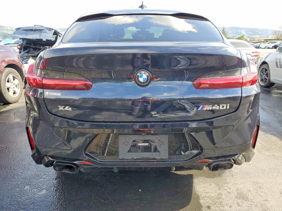 2023 BMW X4 M40i
