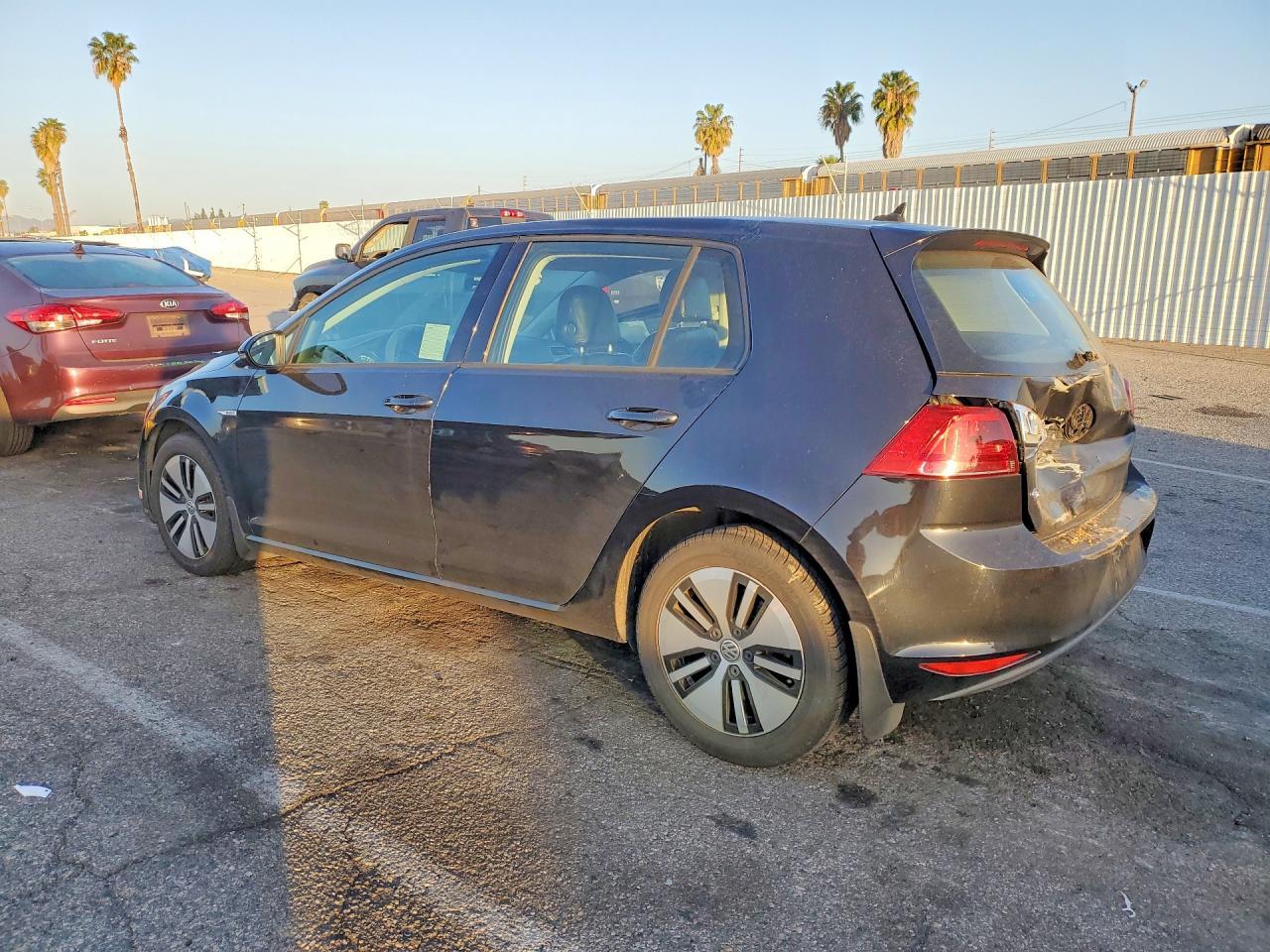 2016 Volkswagen E-golf se