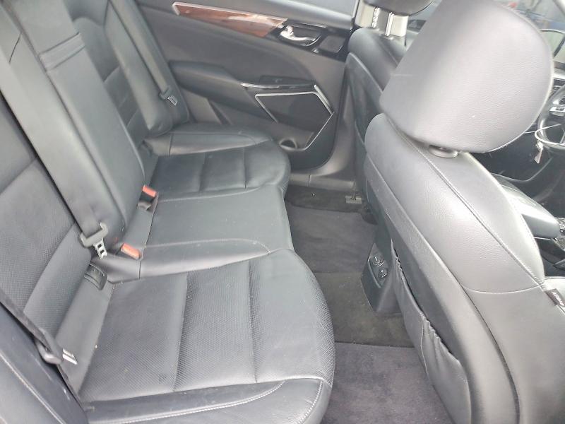 2017 KIA Cadenza
