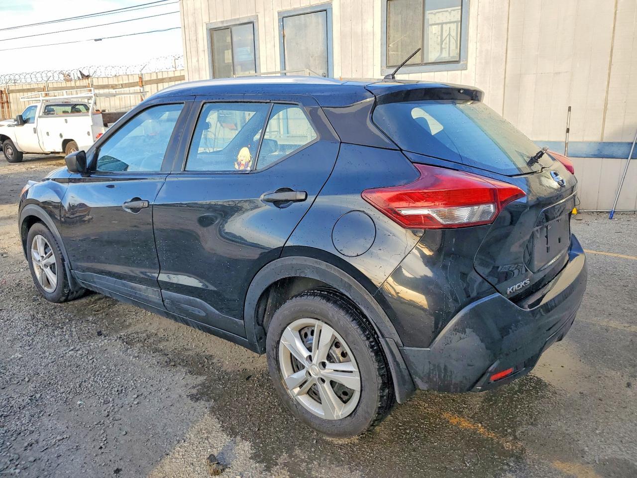 2019 Nissan Kicks s