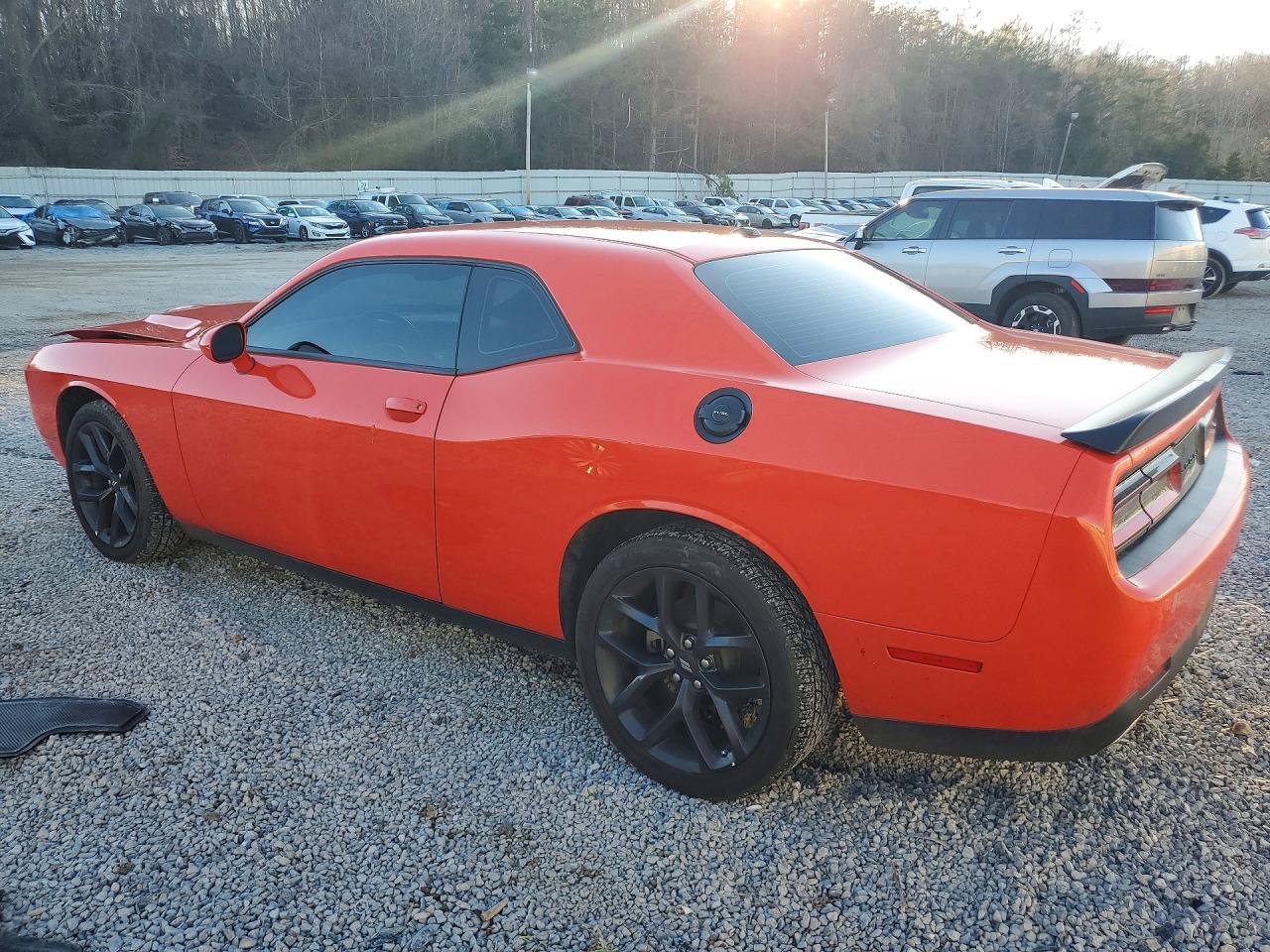2022 Dodge Challenger sxt