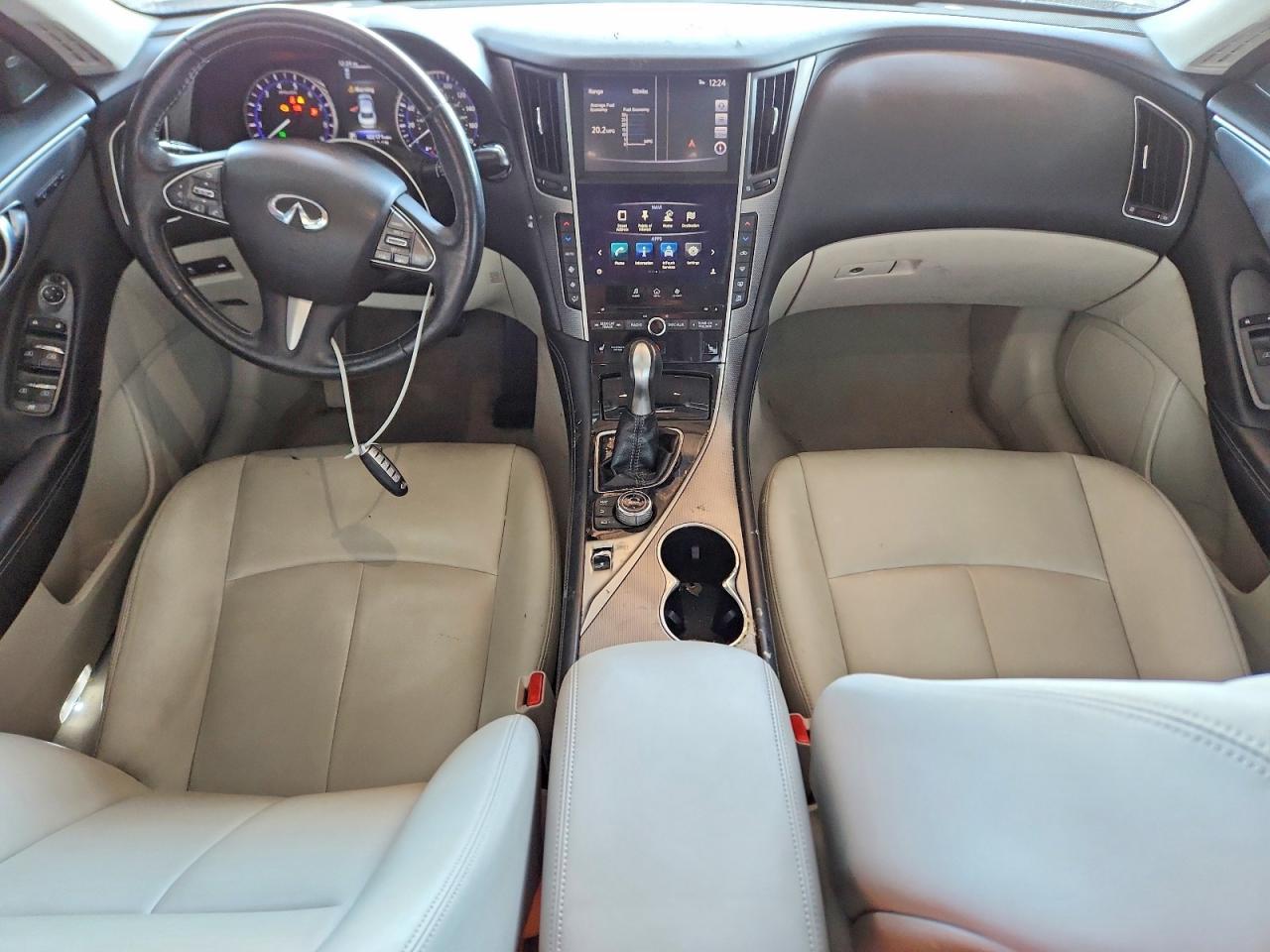 2016 Infiniti Q50 Premium