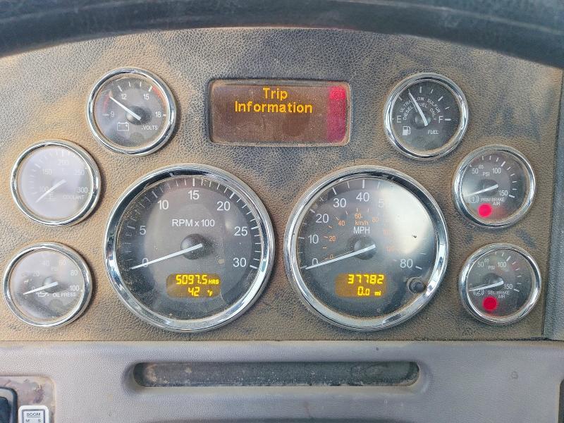 2016 Peterbilt 365