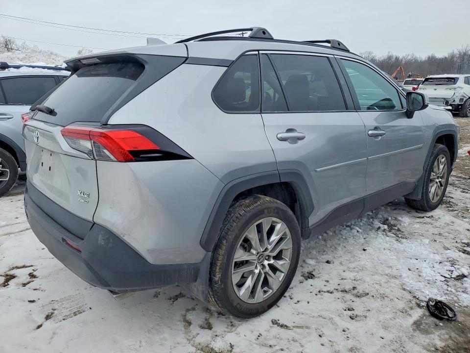 2020 Toyota Rav4 xle Premium