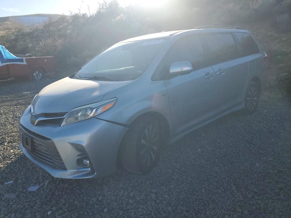 2019 Toyota Sienna xle