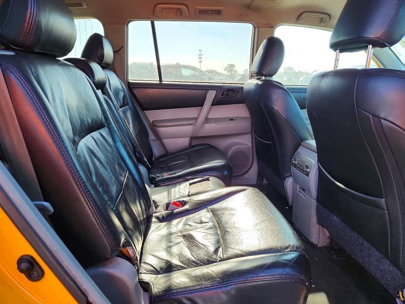 2013 Toyota Highlander Base